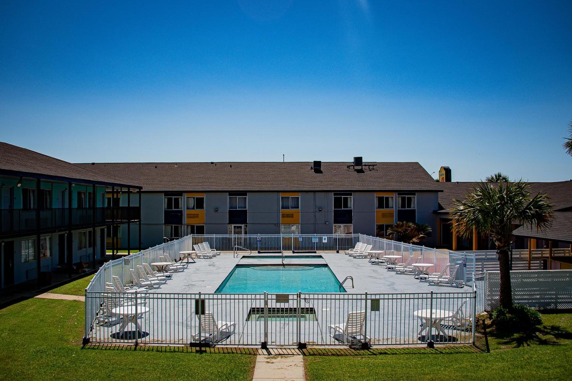Motel Super 8 By Wyndham Biloxi Exterior foto
