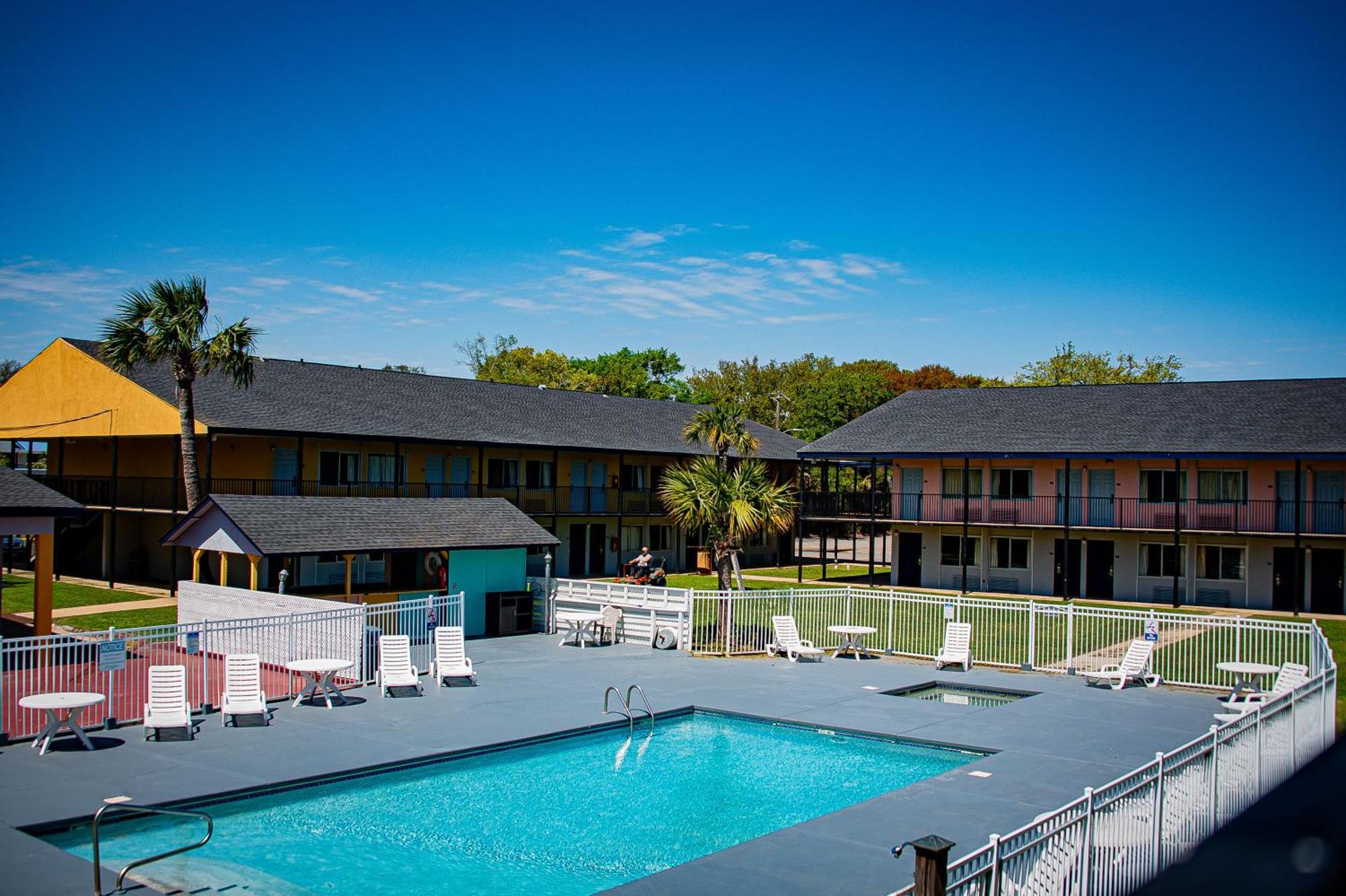 Motel Super 8 By Wyndham Biloxi Exterior foto