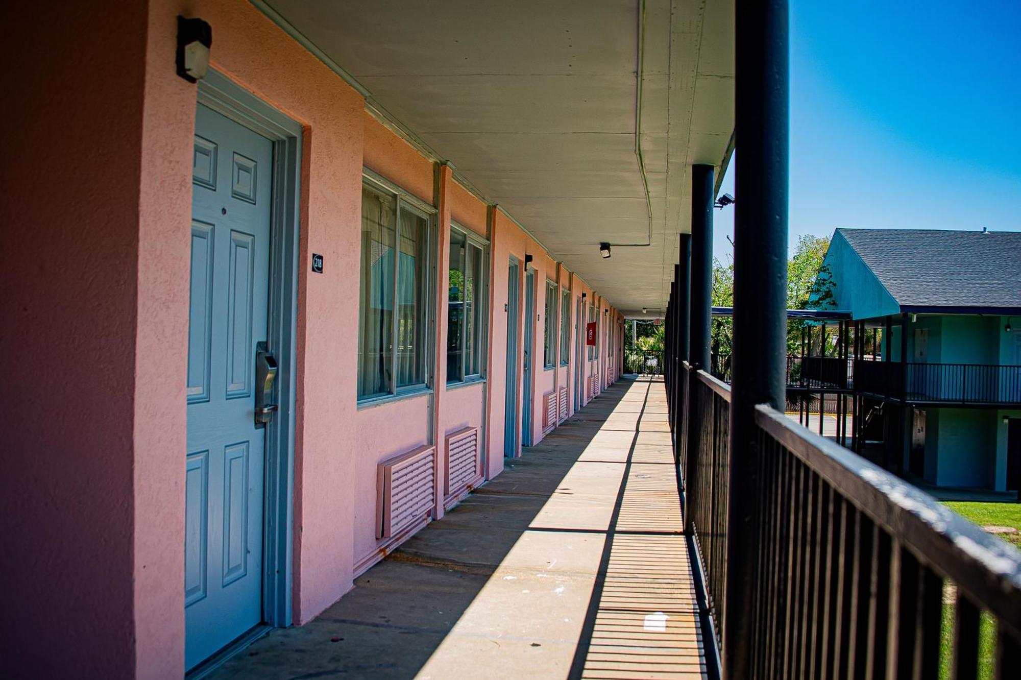 Motel Super 8 By Wyndham Biloxi Exterior foto
